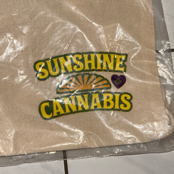 Sunshine Cannabis Cream Tote Bag - Picture 2 of 3